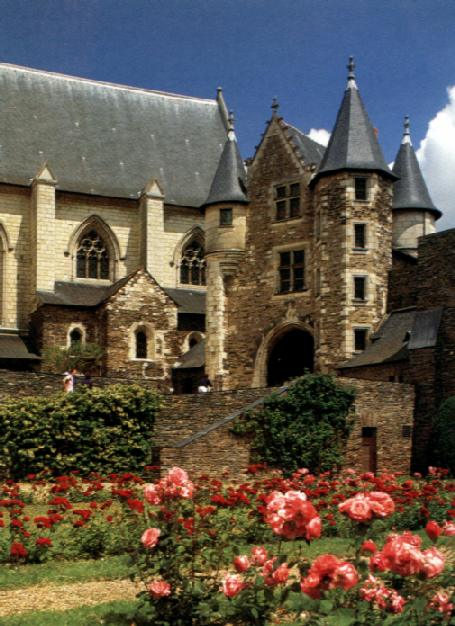 Купить замок во Франции